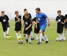 Академия футбола Валерия Кечинова