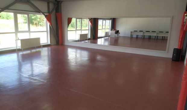 Фотография Универсальный зал 80 кв.м. Стадион «Богатырь»